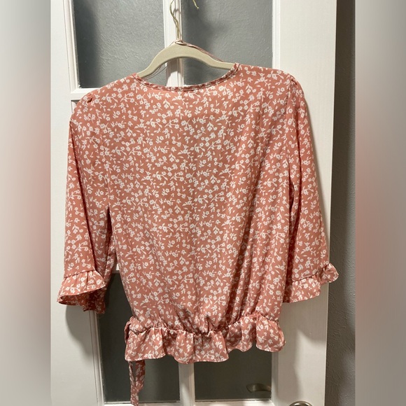 Sienna Sky Floral Cross Over Tie Top - Picture 5 of 10